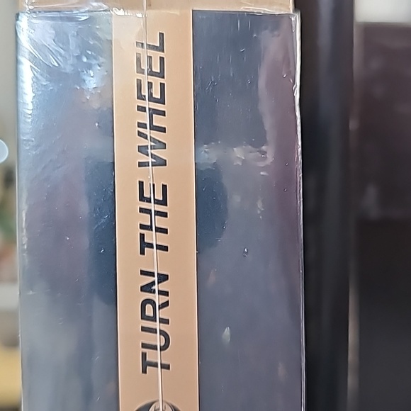 Perpetual Calendar - Picture 7 of 11